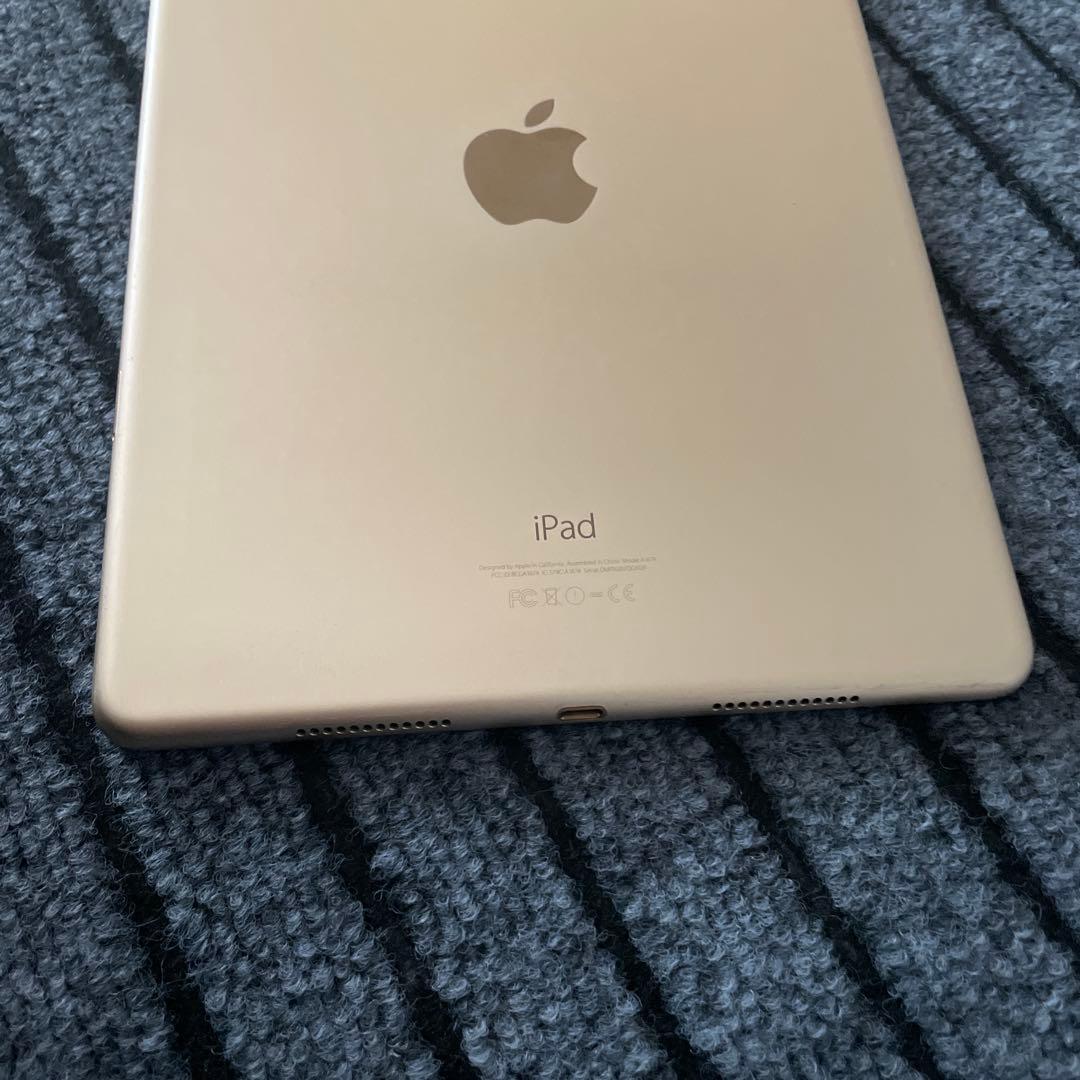 209 iPad Pro 9.7 256GB SIMフリー ゴールド