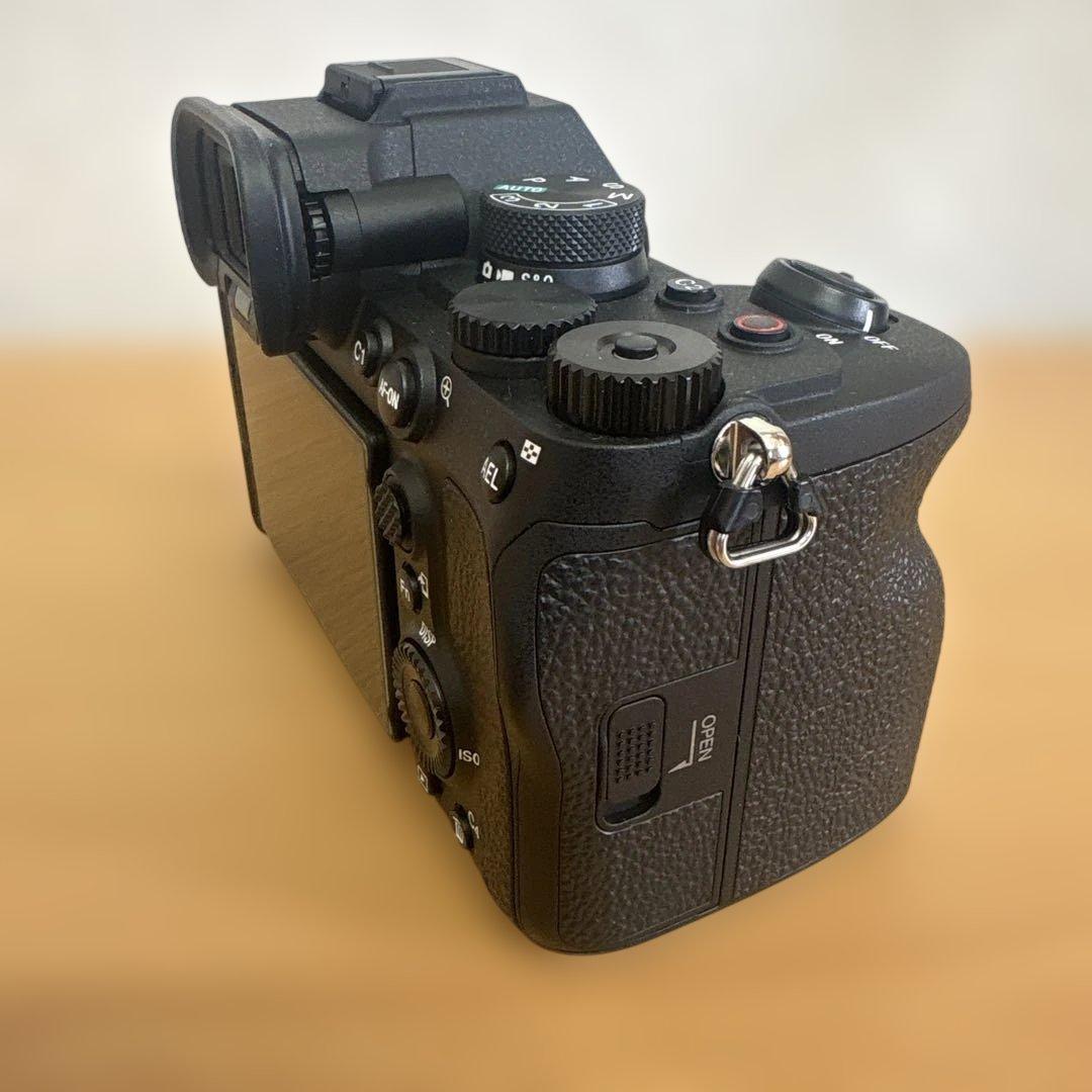 SONY α7 IV ミラーレス一眼カメラ(超美品)