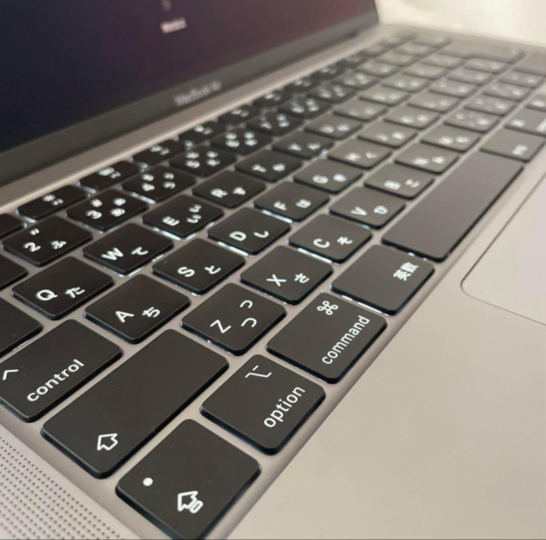 【全て揃ってます！！】Apple M1チップ搭載13インチMacBook Air