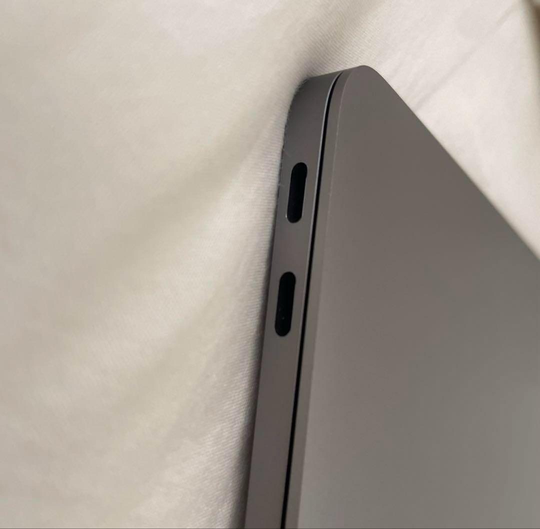 【全て揃ってます！！】Apple M1チップ搭載13インチMacBook Air