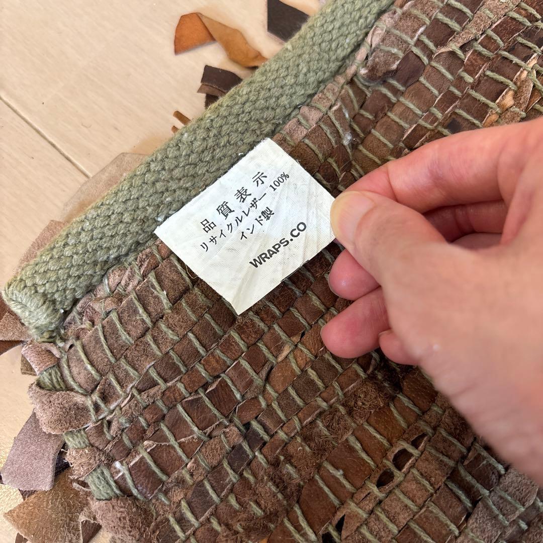 お値下げしました＊メンズライクインテリアに＊インダストリアルリサイクルレザーラグ