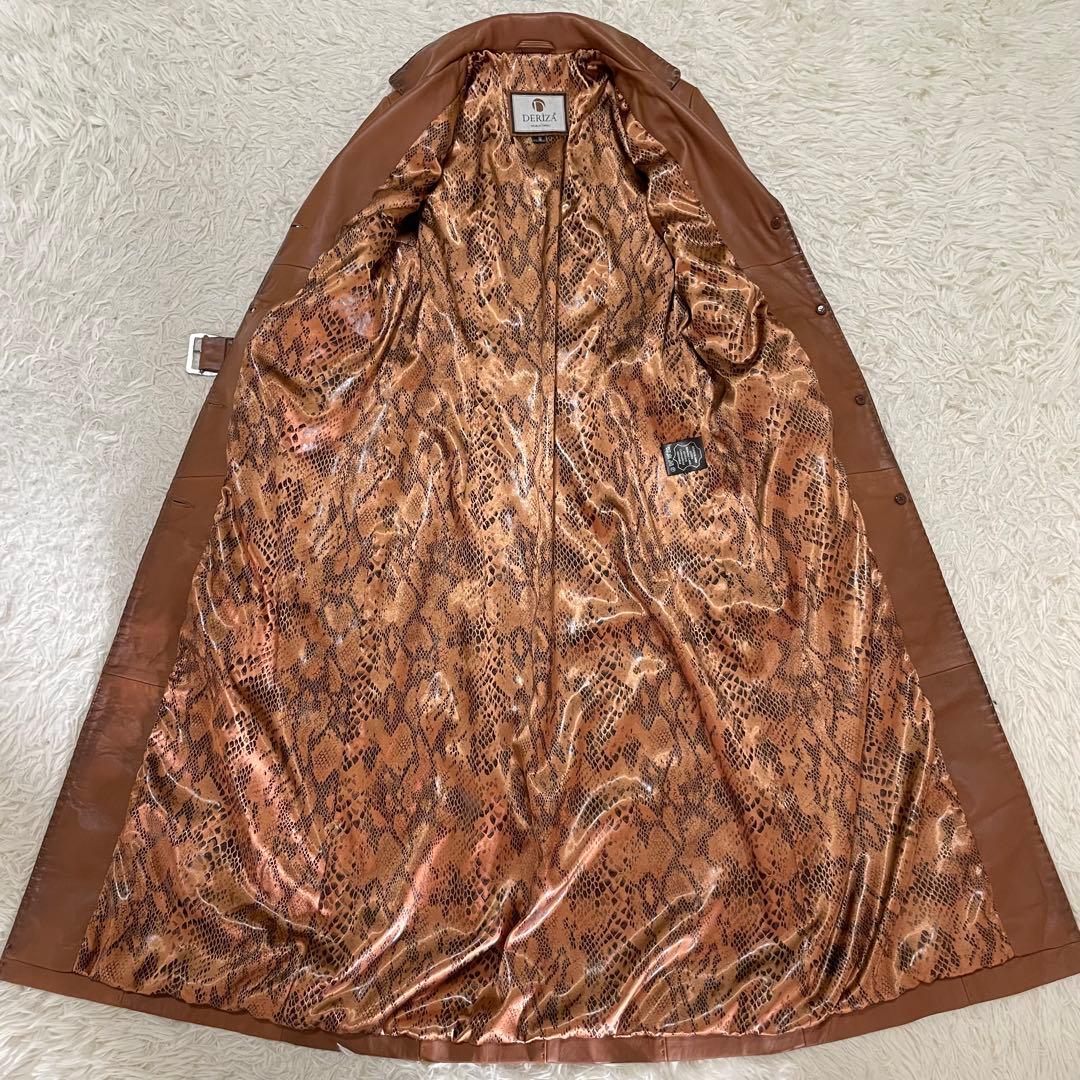 未使用に近い ラムレザーコート パイソン柄 マキシ丈 本革 ベルト S-M相当