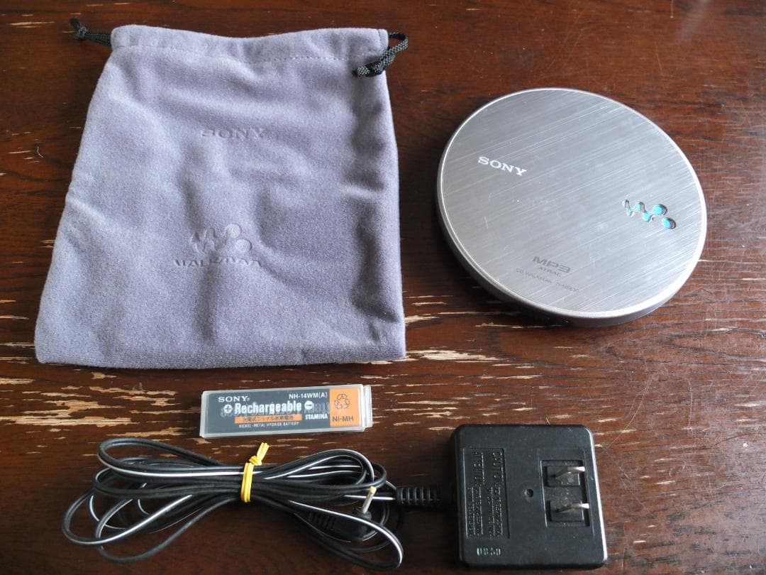 【ジャンク】SONY CD WALKMAN D-NE830