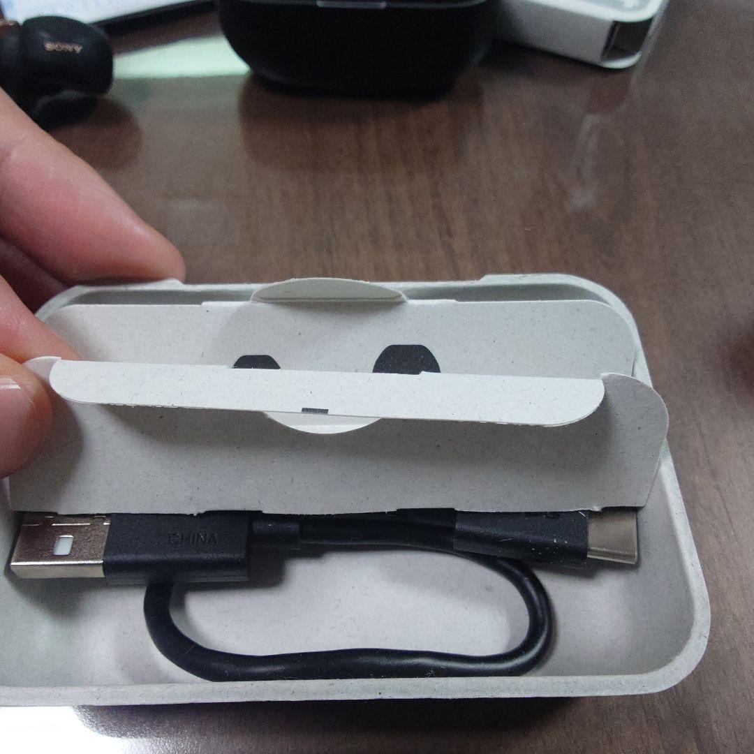 SONY ワイヤレスイヤホンWF-1000XM4+付属品いろいろ