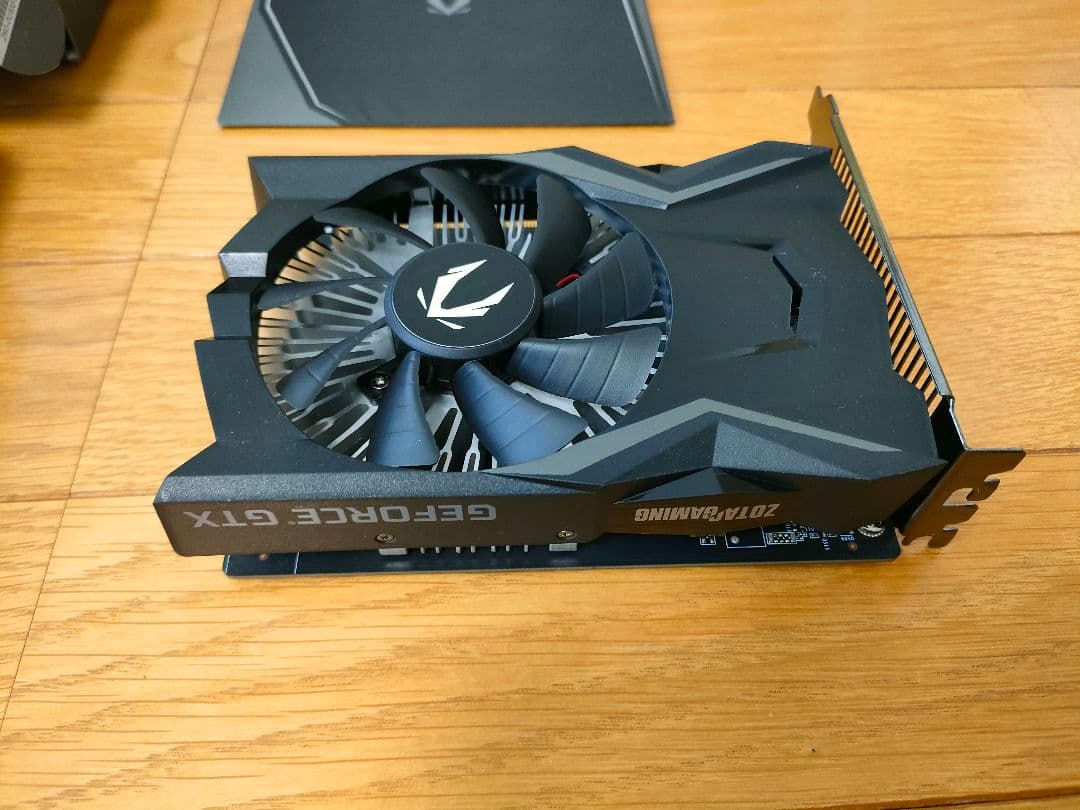 ZOTAC GeForce GTX 1650 本体