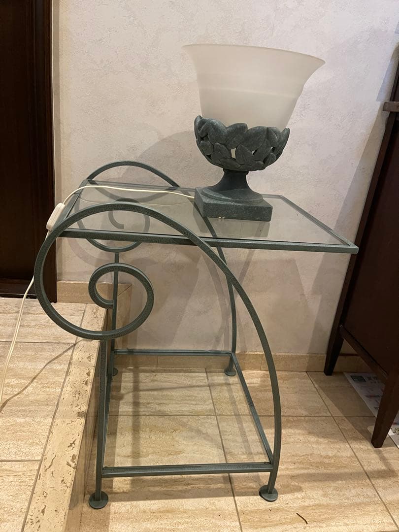 フランス製　アンティークグリーンのアイアンとガラスのサイドテーブル