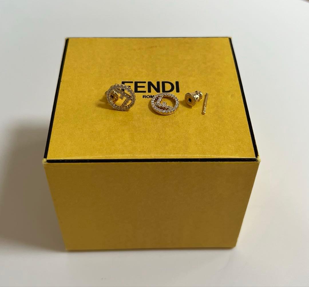 限定価格！FENDI エフイズ フェンディ ピアス　ゴールド　片耳