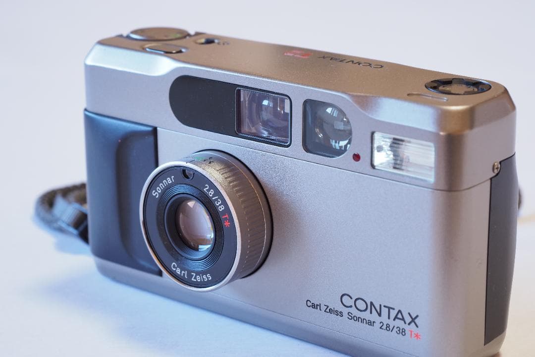 高級コンパクトカメラ（レンズ一体型・AFカメラ） CONTAX T2