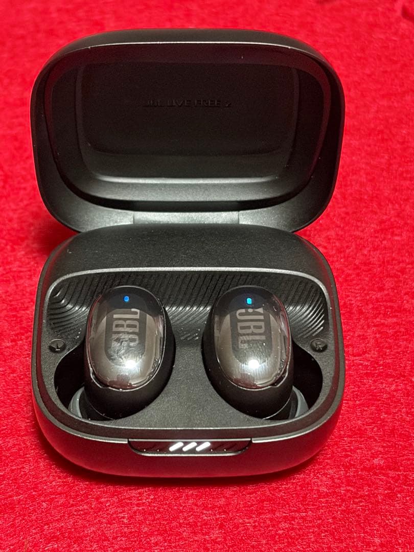 JBL LIVE FREE 2 TWS ワイヤレスイヤホン（値下げしました）