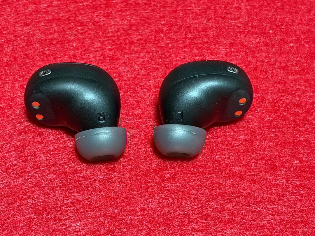 JBL LIVE FREE 2 TWS ワイヤレスイヤホン（値下げしました）