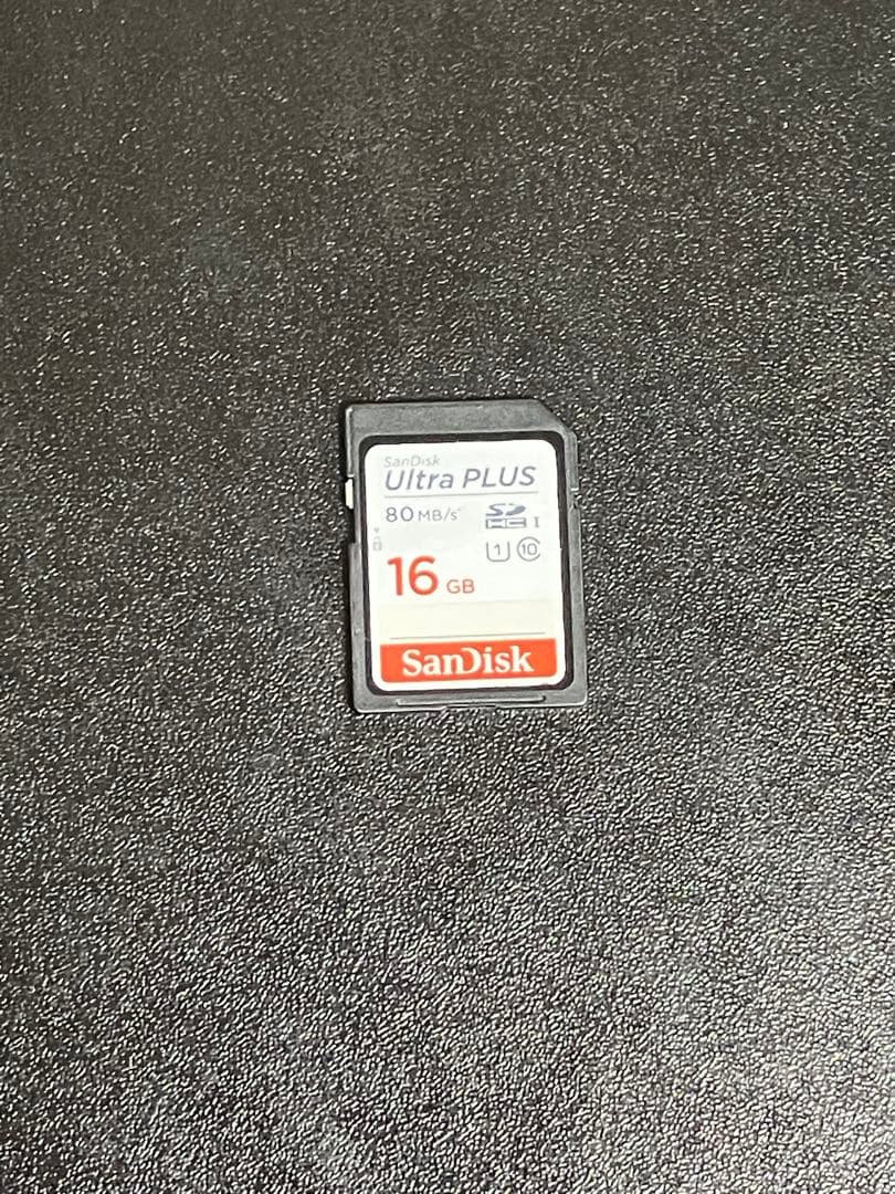 ★一眼レフ・レンズ2個、SDカード付★ニコン D5300+単焦点・ズームレンズ