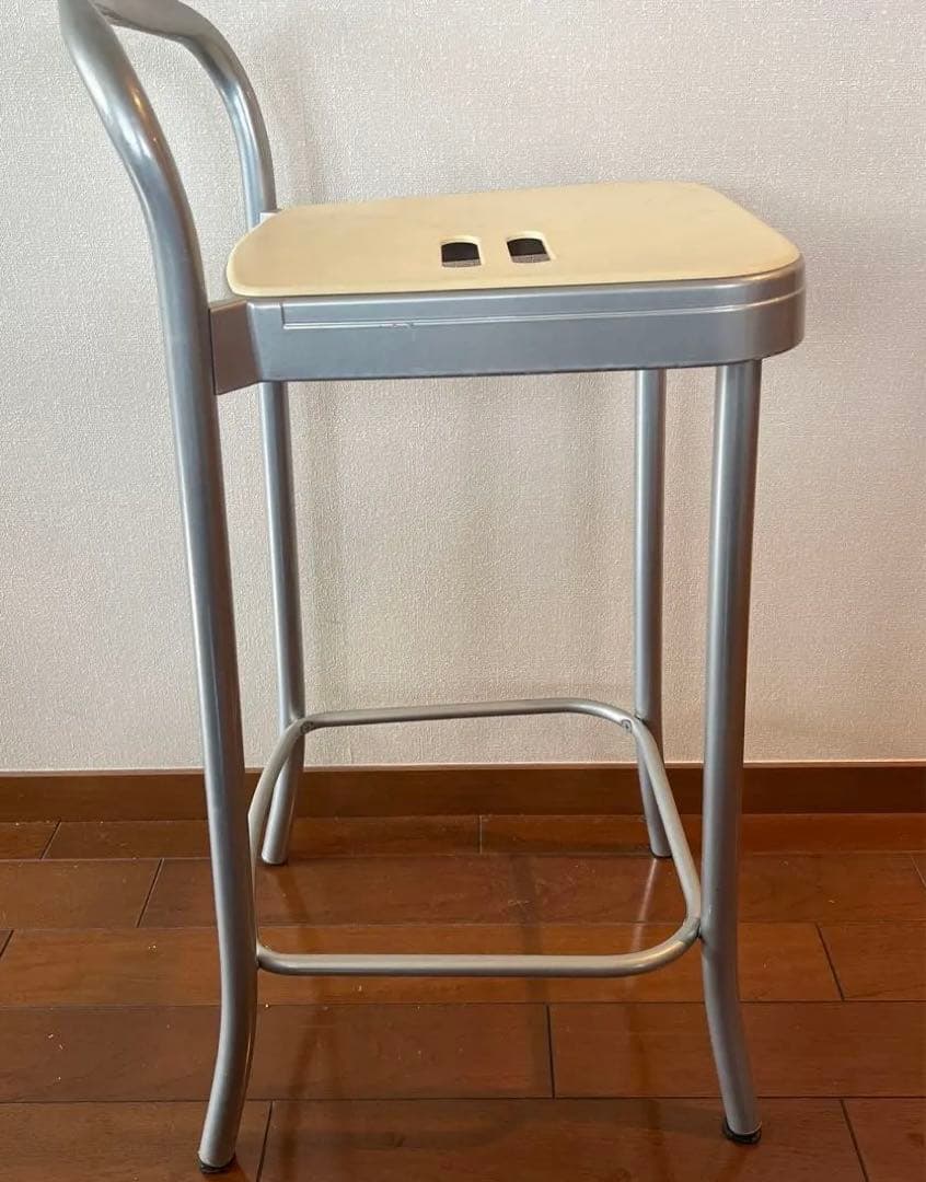 スツール MAUNA-KEA' BARSTOOL by VICO MAGISTRETTI