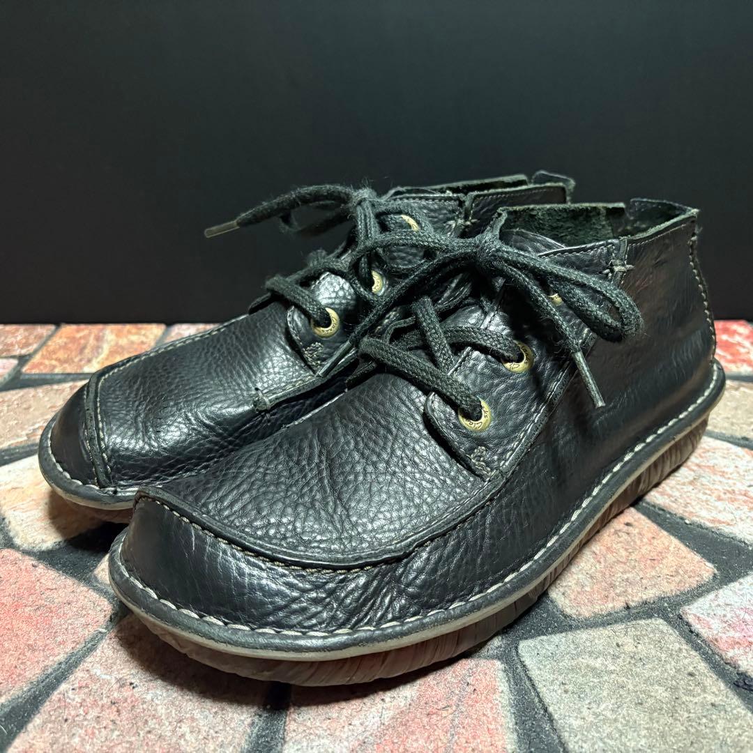 クラークス　チャッカブーツ　レザー　革靴 オブリークトゥ　シボ加工　27cm 黒