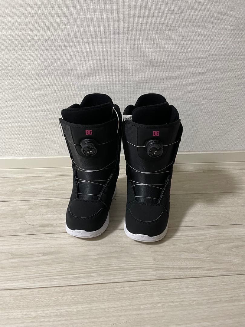 DC ブラック ピンク スノーボードブーツ 女性用