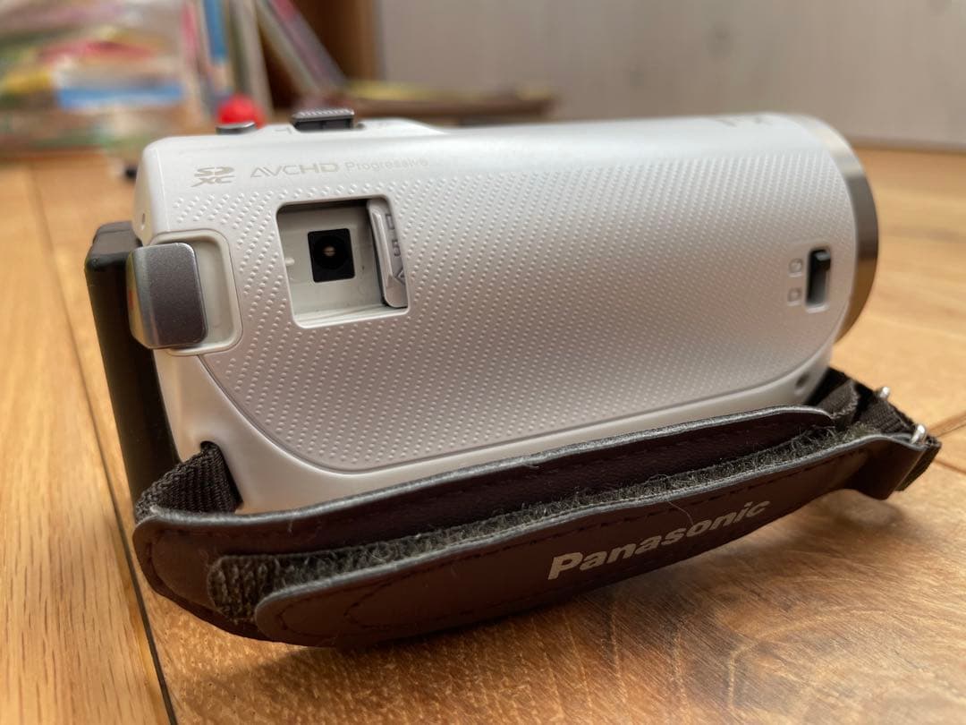 【レンズ汚れ】 Panasonic HC-V360M ビデオカメラ SDカード付