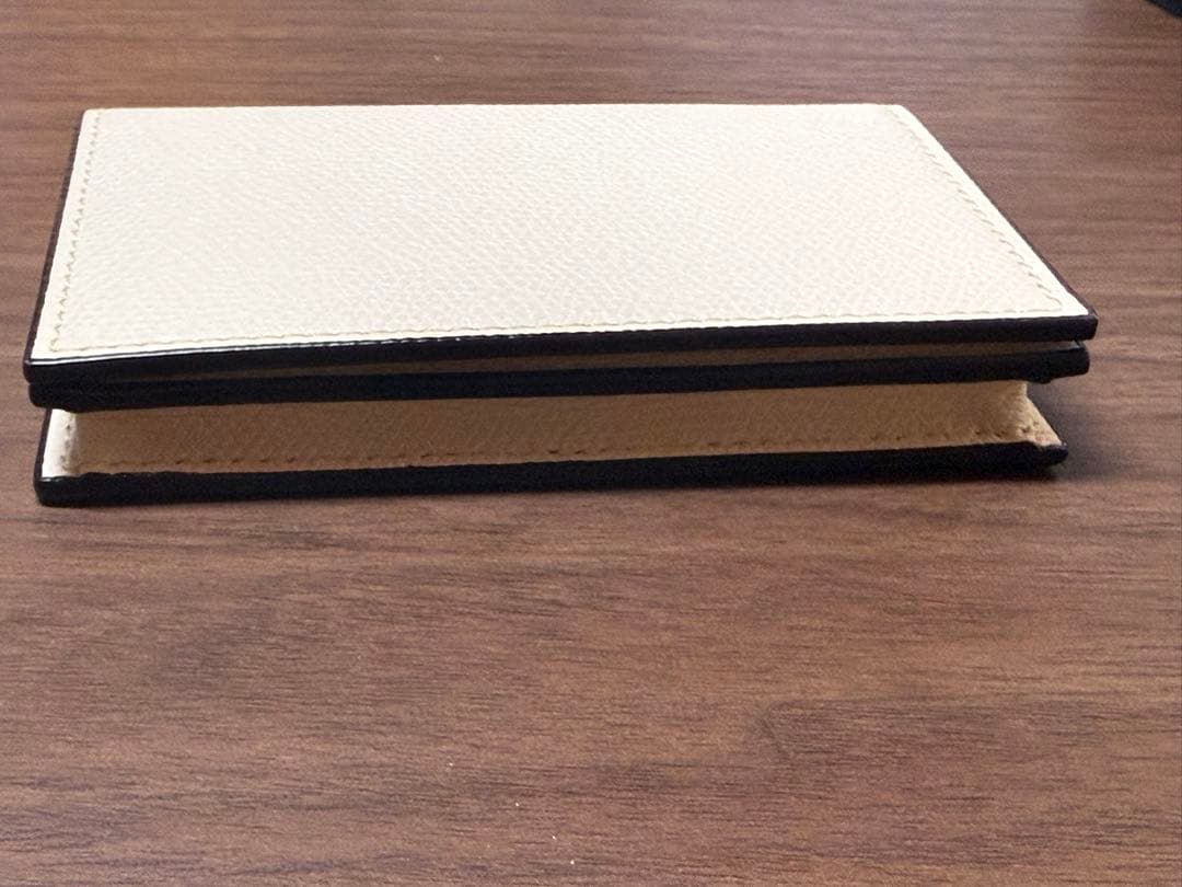 【最終値下げ】美品Valextra アイボリー 名刺入れ