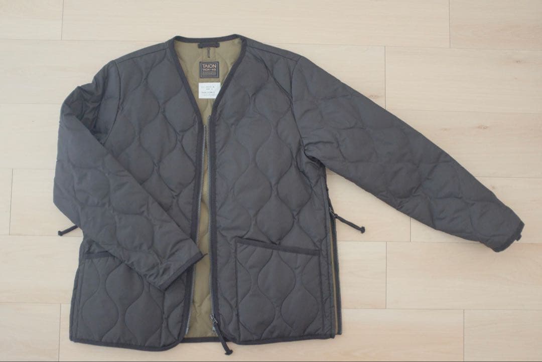 TAION ミリタリー Vネックジップ ダウンジャケット ブラック サイズL