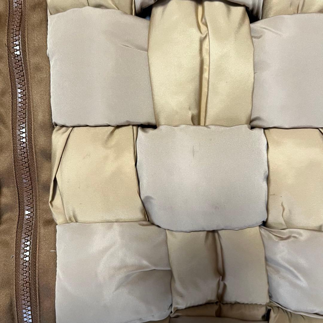 ベージュ キルティング ダウンベスト