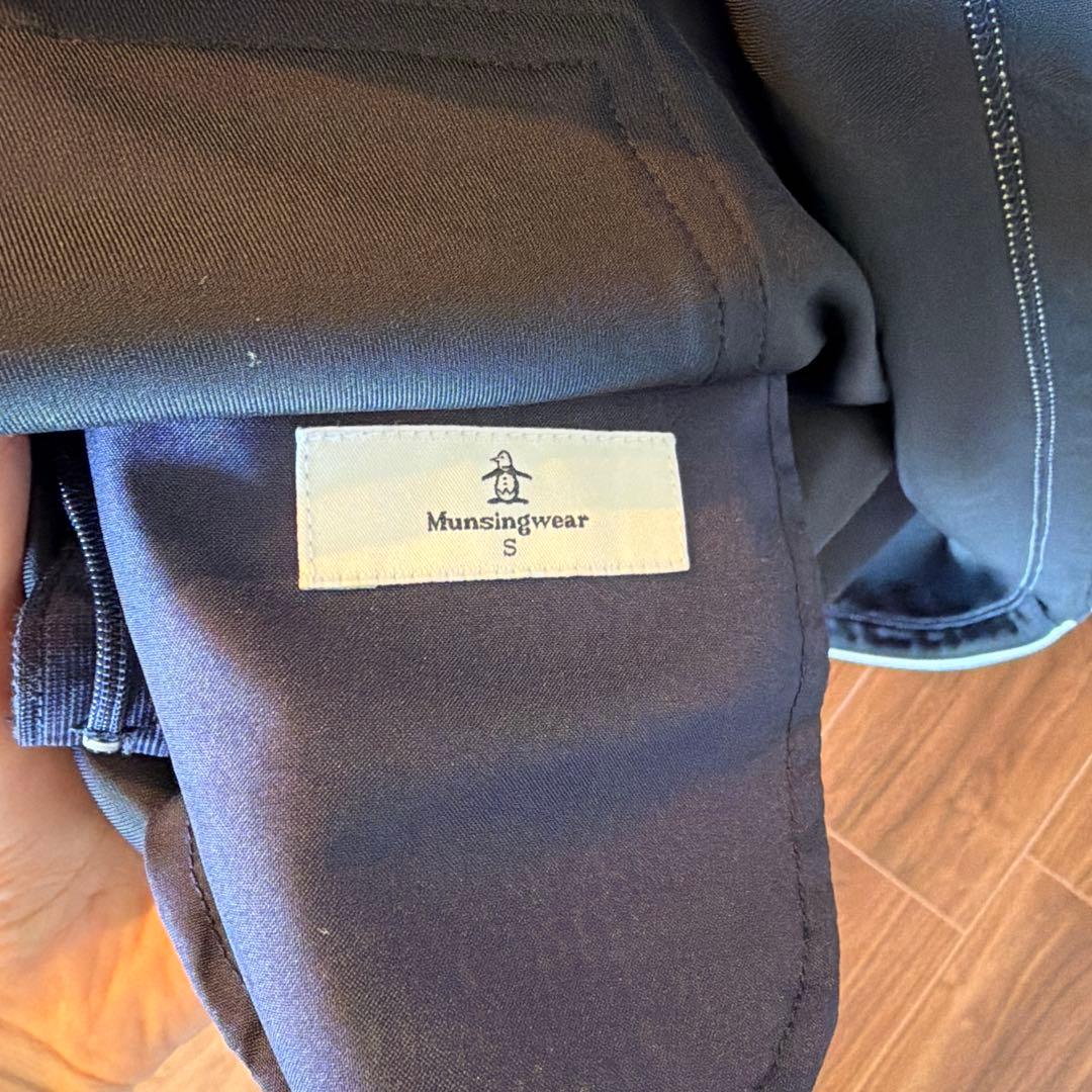 美品　Munsingwear セットアップ　ネイビー 春ゴルフ　スカート S