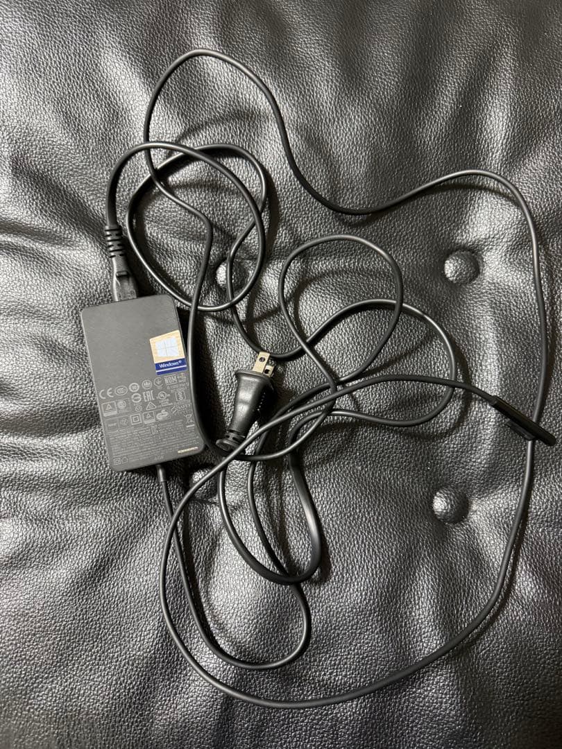 Microsoft Surface Pro 5シルバー キーボードカバー付き