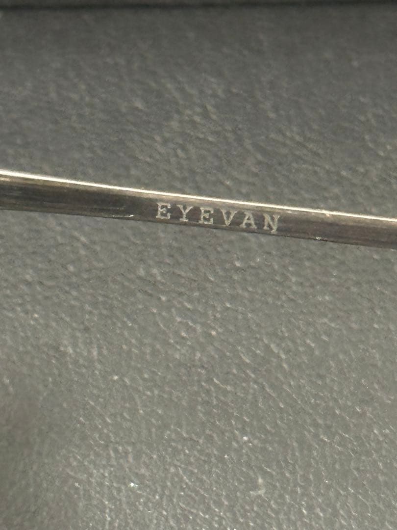 EYEVAN サングラス ケース付き