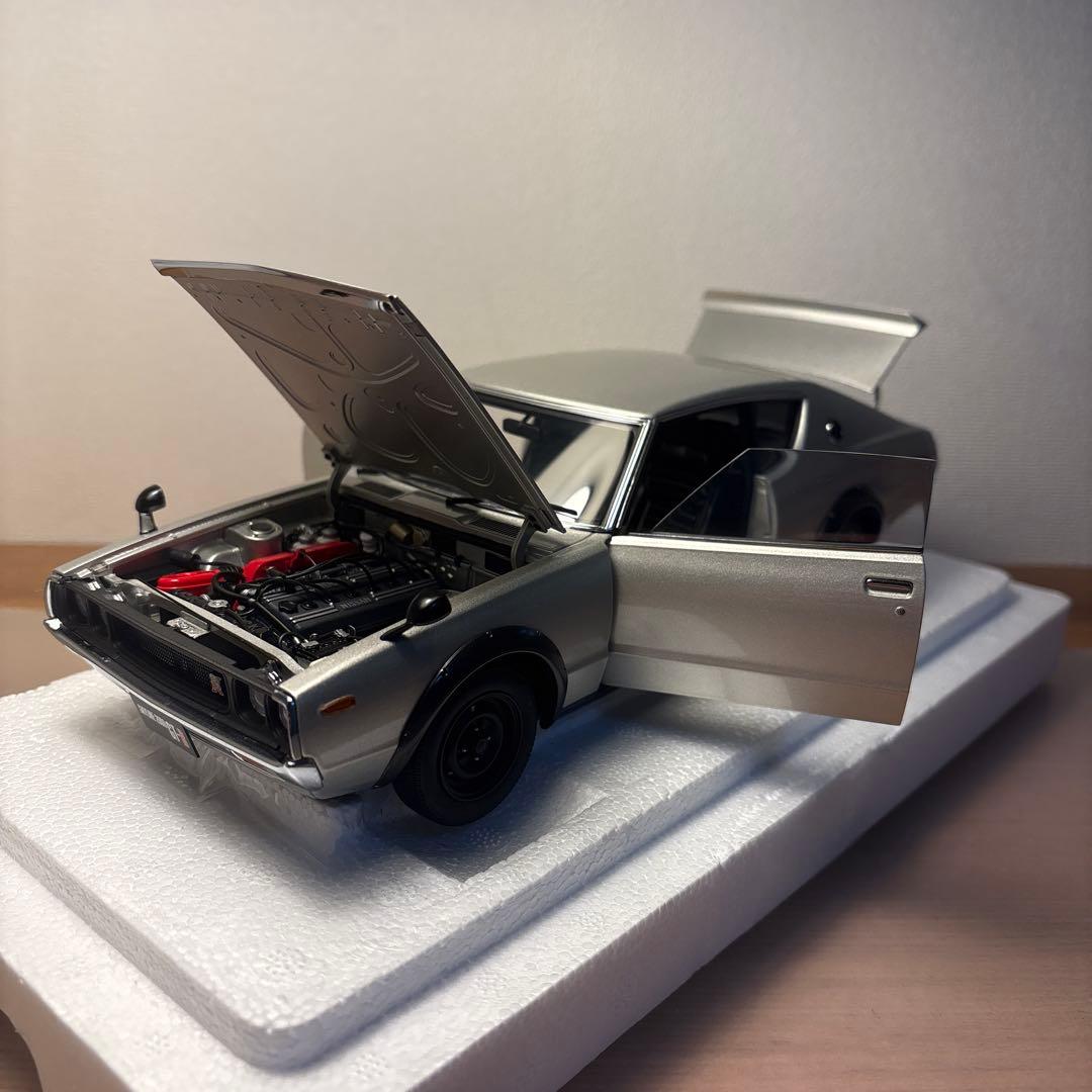 オートアート　ケンメリ　スカイライン GT-R KPGC110 1/18
