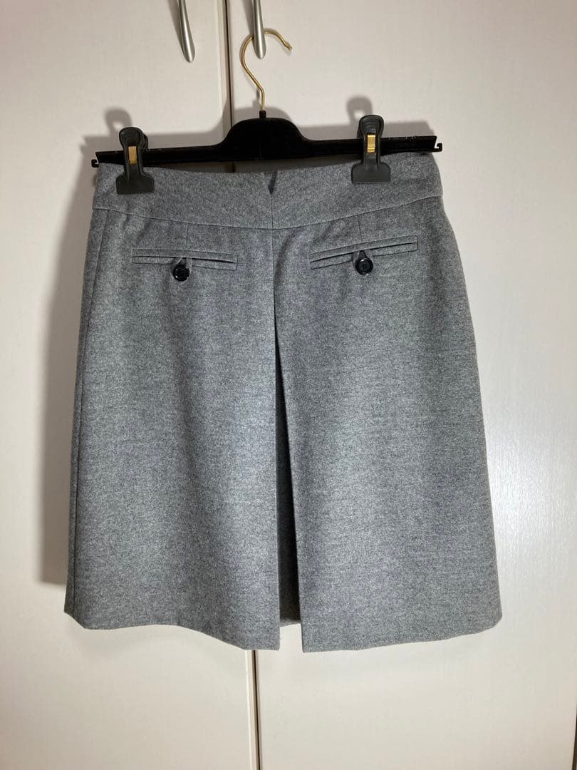 ☆美品☆ ルイヴィトン　ウールプリーツ膝丈スカート