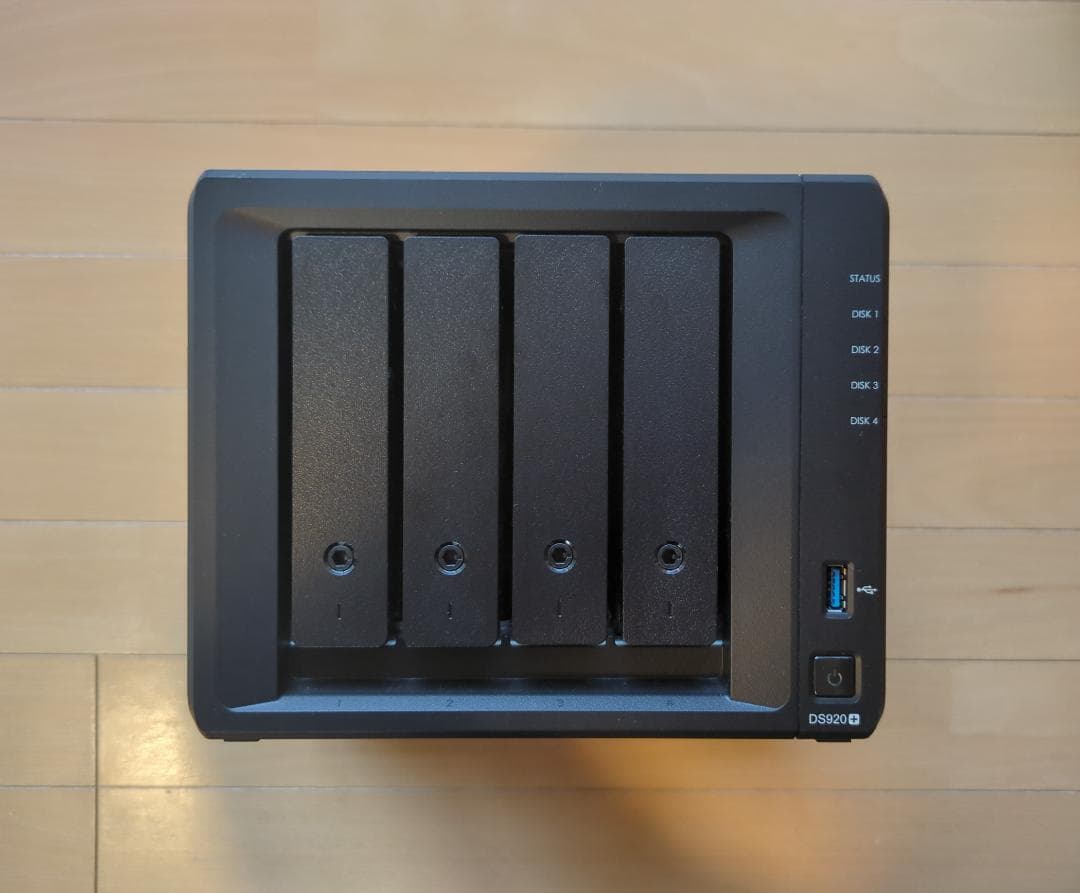 Synology NAS 4ベイ DS920+
