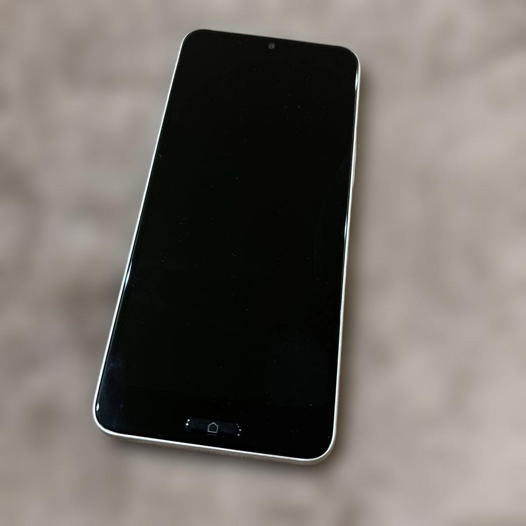 docomo らくらくスマートフォン Lite MR01 ゴールド