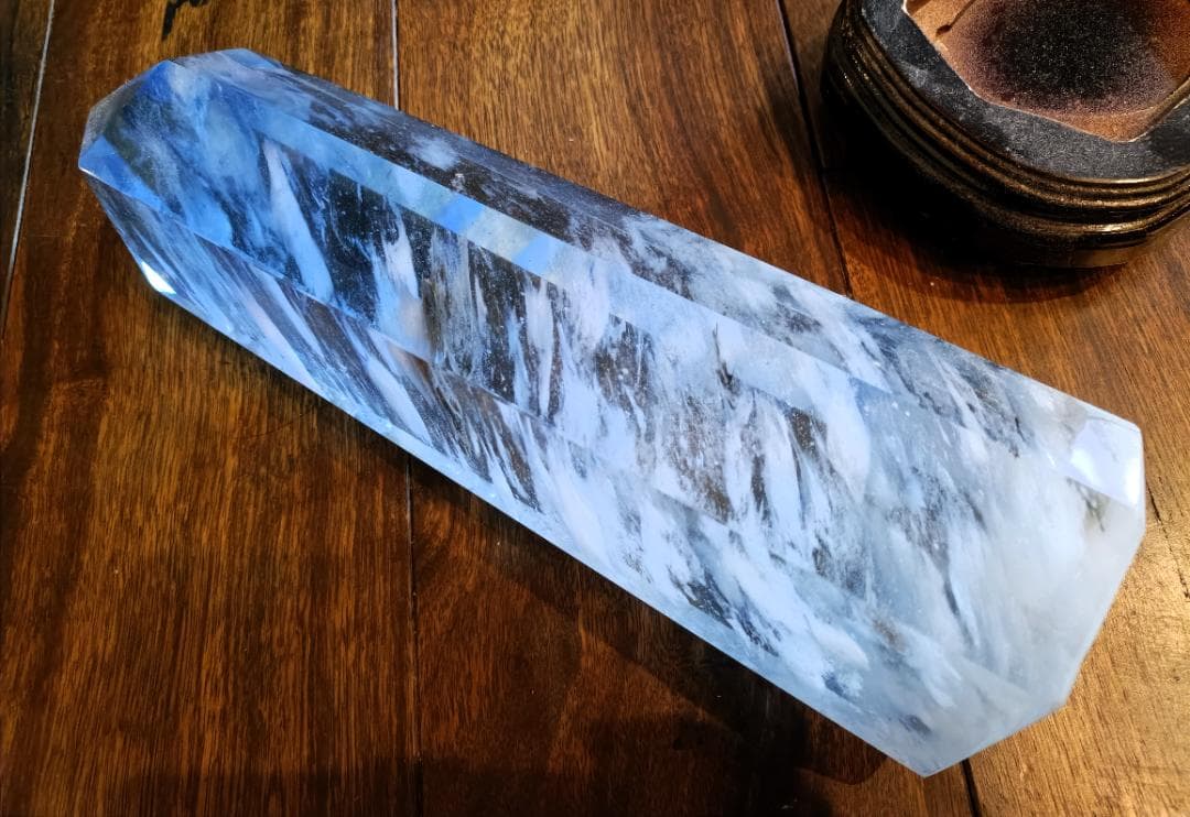 重量3.4kg　巨大クリスタル　飾り台付