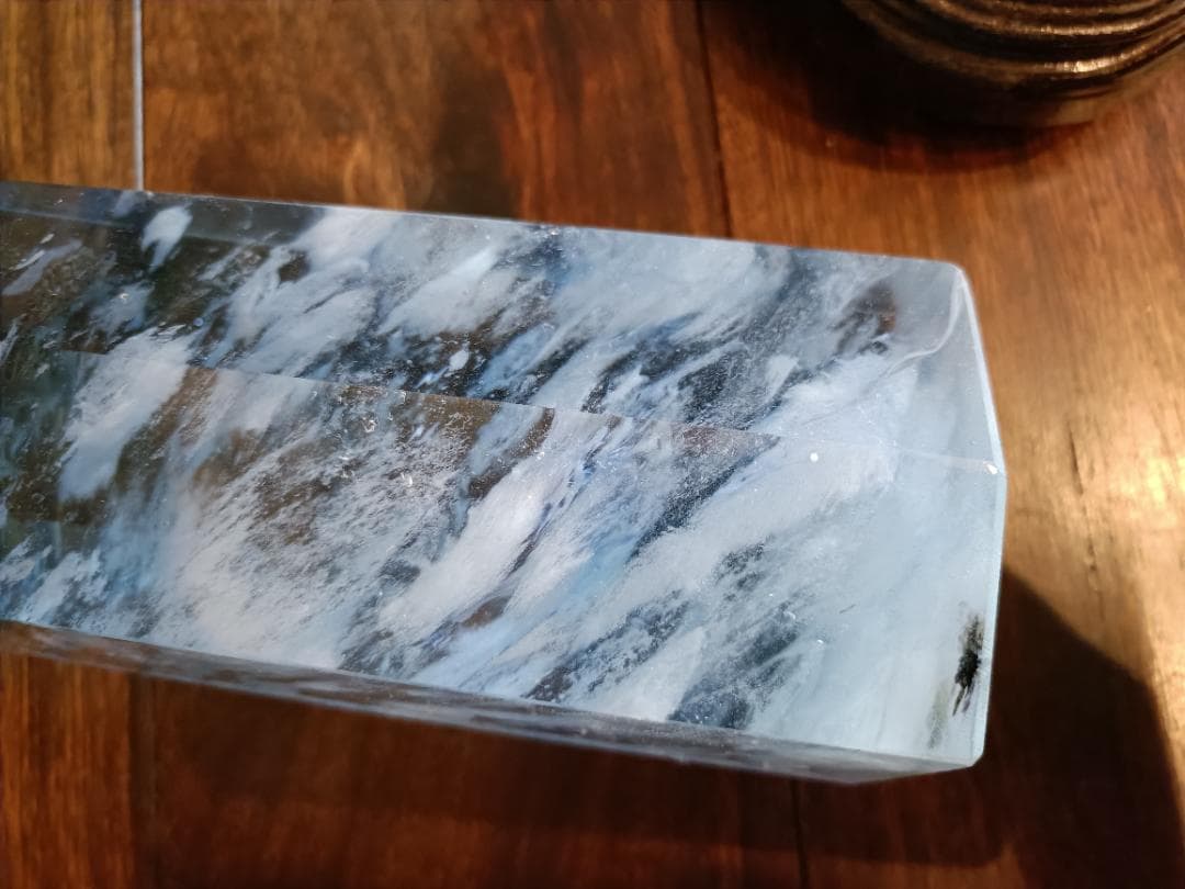 重量3.4kg　巨大クリスタル　飾り台付