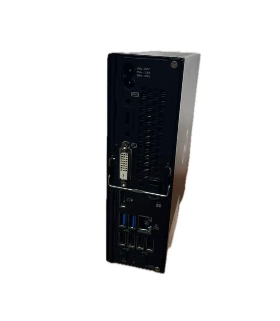 2 Windows11 富士通製デスクトップパソコン