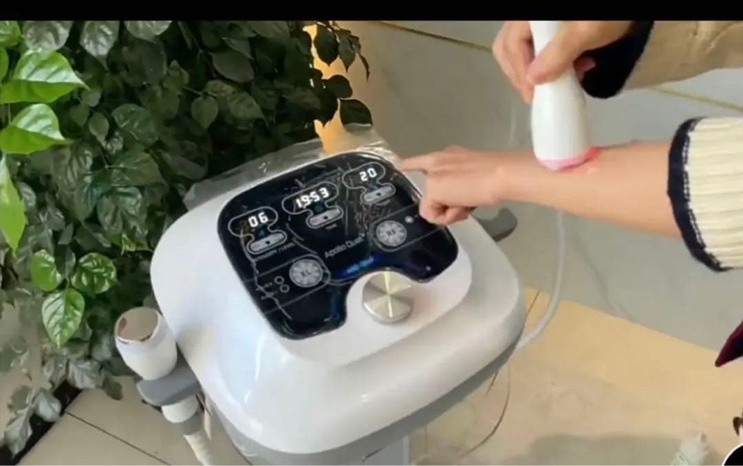 2023年最新エレクトロポレーション　ハイドラフェイシャル