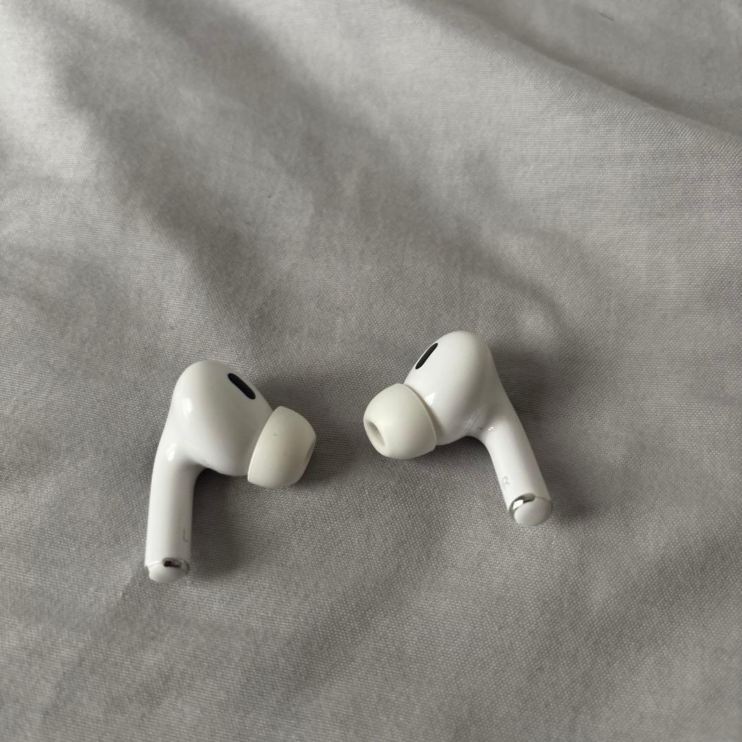 （なは）AirPods Pro2本体 ホワイト