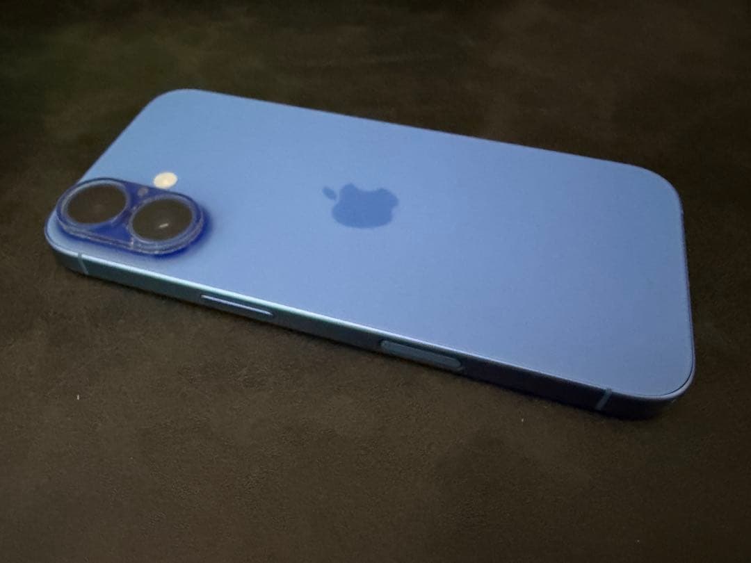 *炊飯器0616*【美品】iPhone16 256GB ウルトラマリン