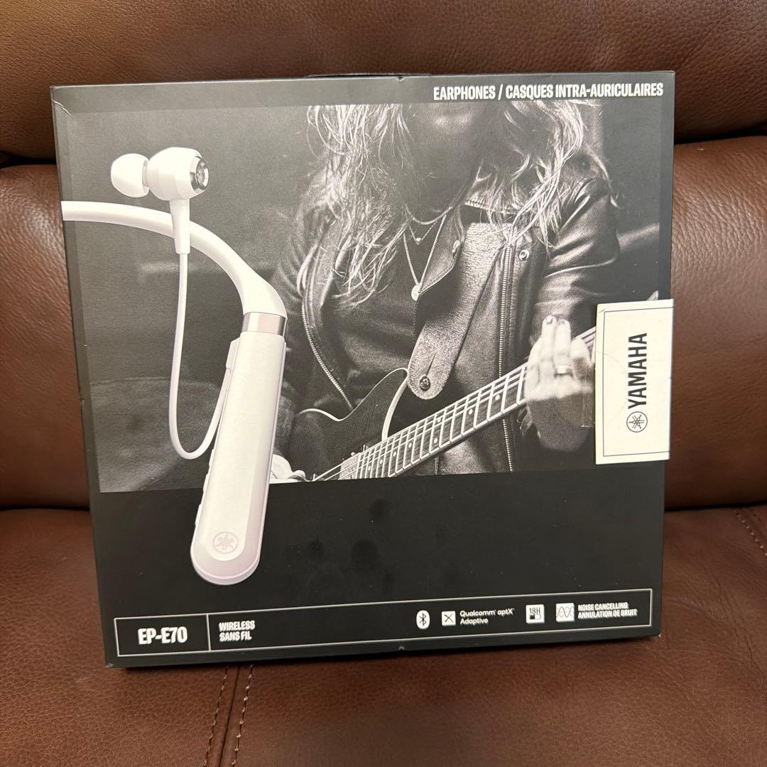 Yamaha EP-E70A ブラック　ワイヤレスイヤホン