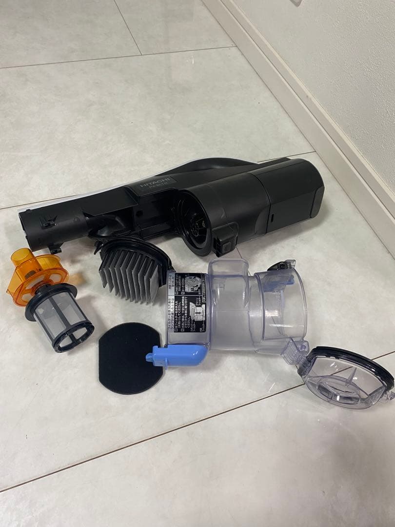 日立 コードレス掃除機2021年製　PV-BL 1H