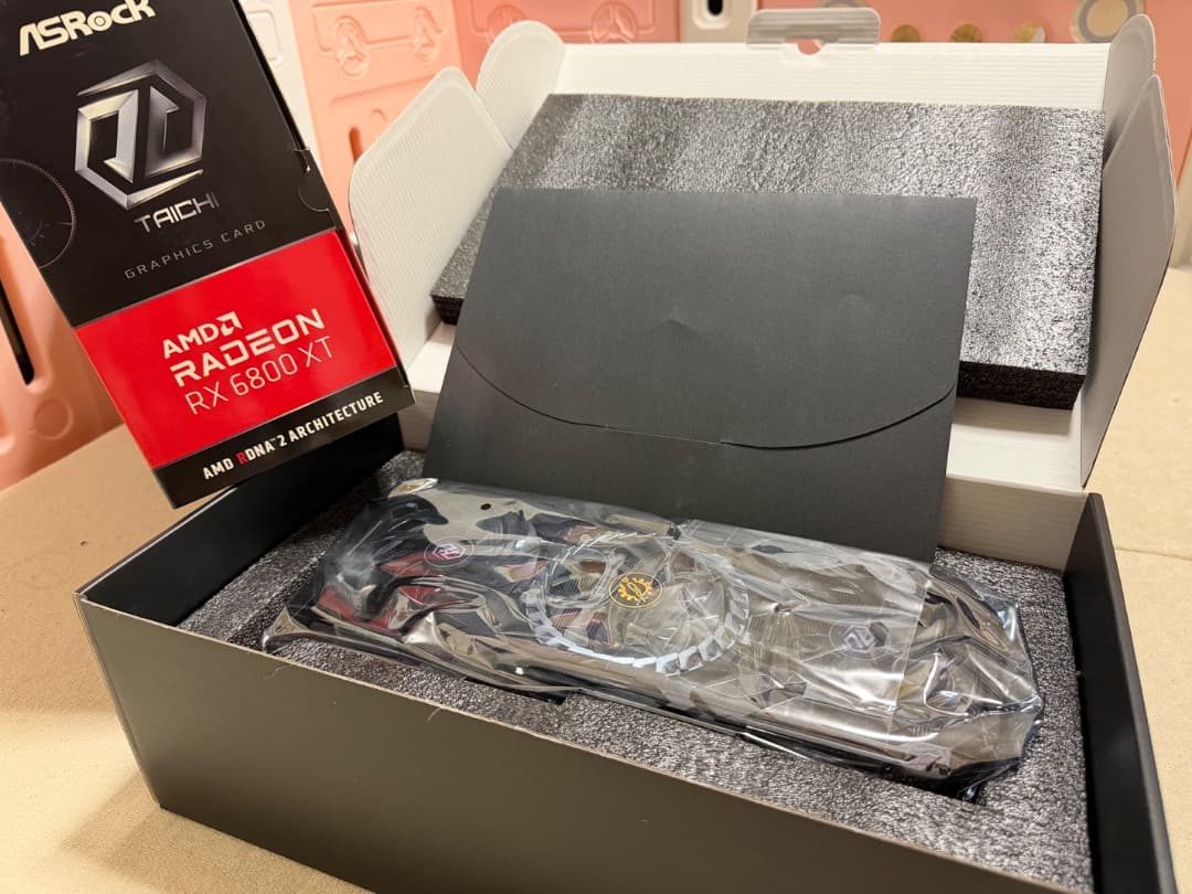 ASRock RX 6800 XT グラフィックカード