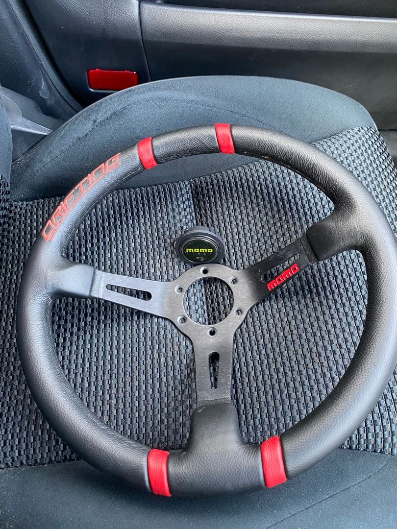 momo 正規品　ドリフティング　33パイ　ステアリング