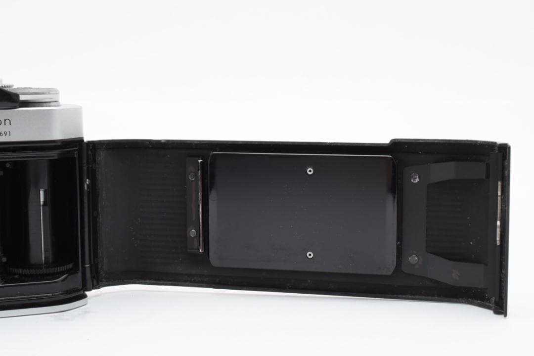 【シャッター＆露出計OK】 NIKON ニコン FM シルバー フィルムカメラ