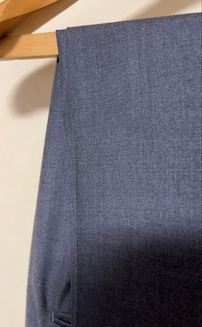 インコテックス　ウール　ライトグレー スラックス　裾ダブル　秋冬物