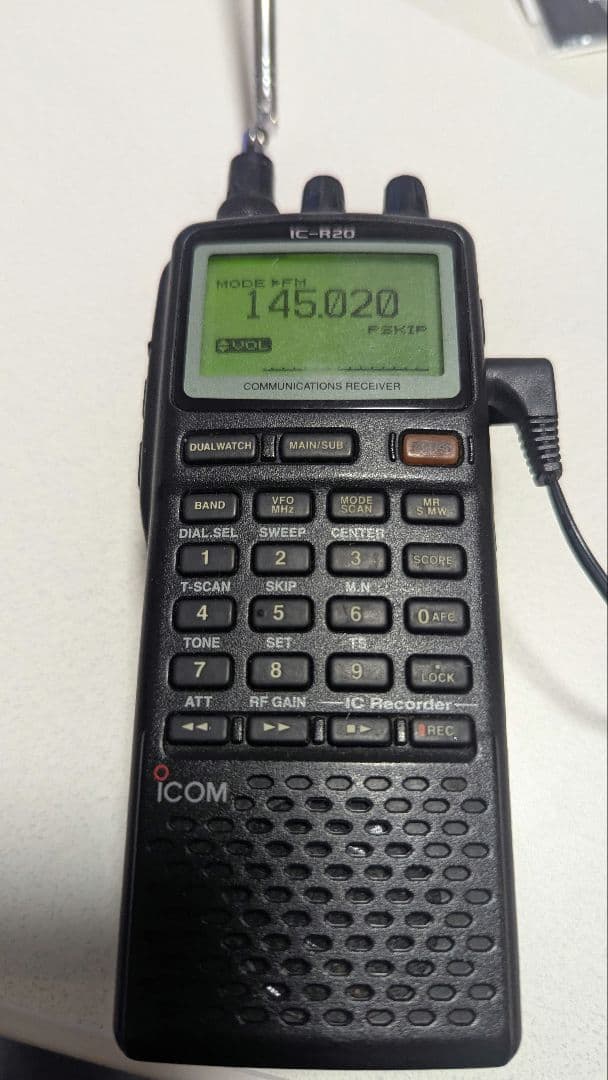 わわわ。【入手困難！】アイコム広帯域ハンディ受信機IC-R20