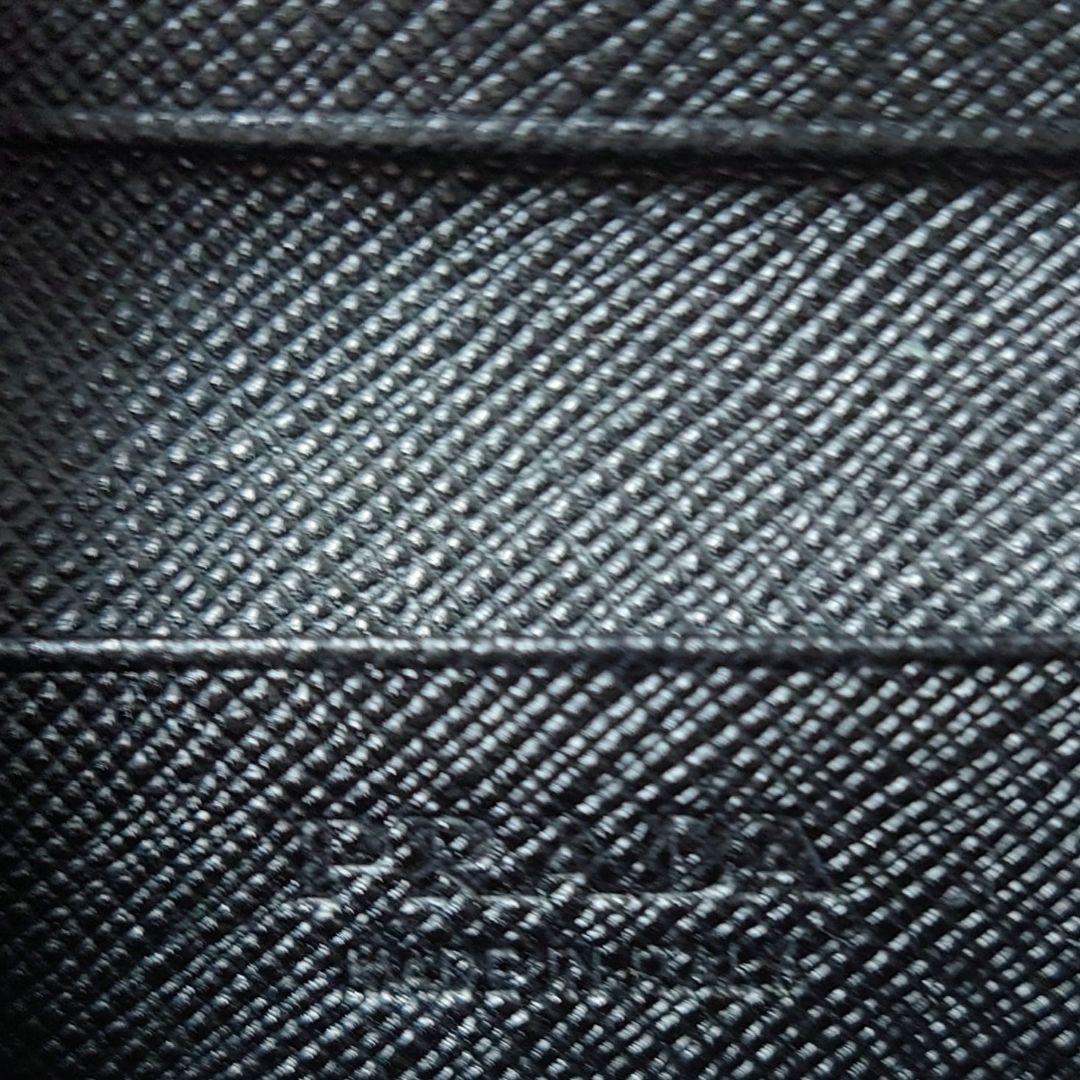 PRADA　カードケース 名刺入れ