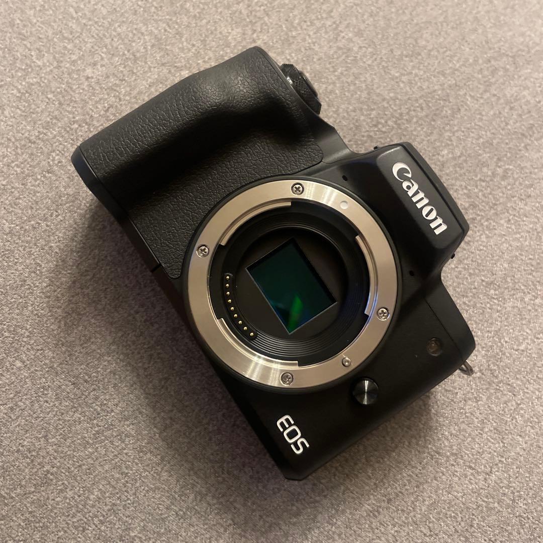 デジタルカメラ 72.Canon EOS KissM2