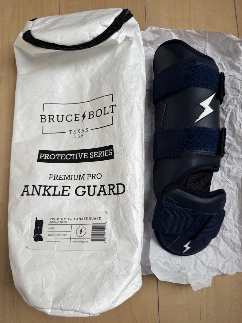 ⚾️BRUCE BOLT PREMIUM PRO ユース フットガード 右打者用