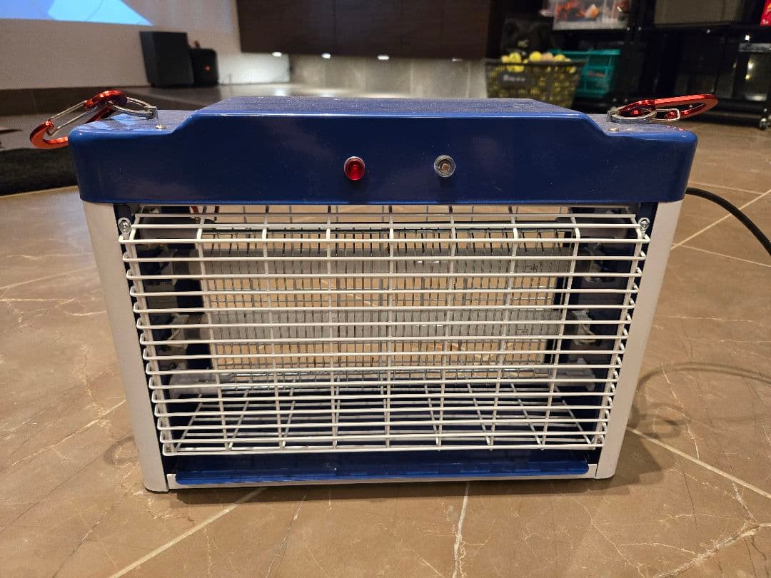 電撃殺虫器ムシコロDSー708 中古