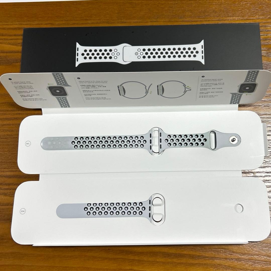 Apple Watch Series4 NIKE 40mm シルバーアルミニウム