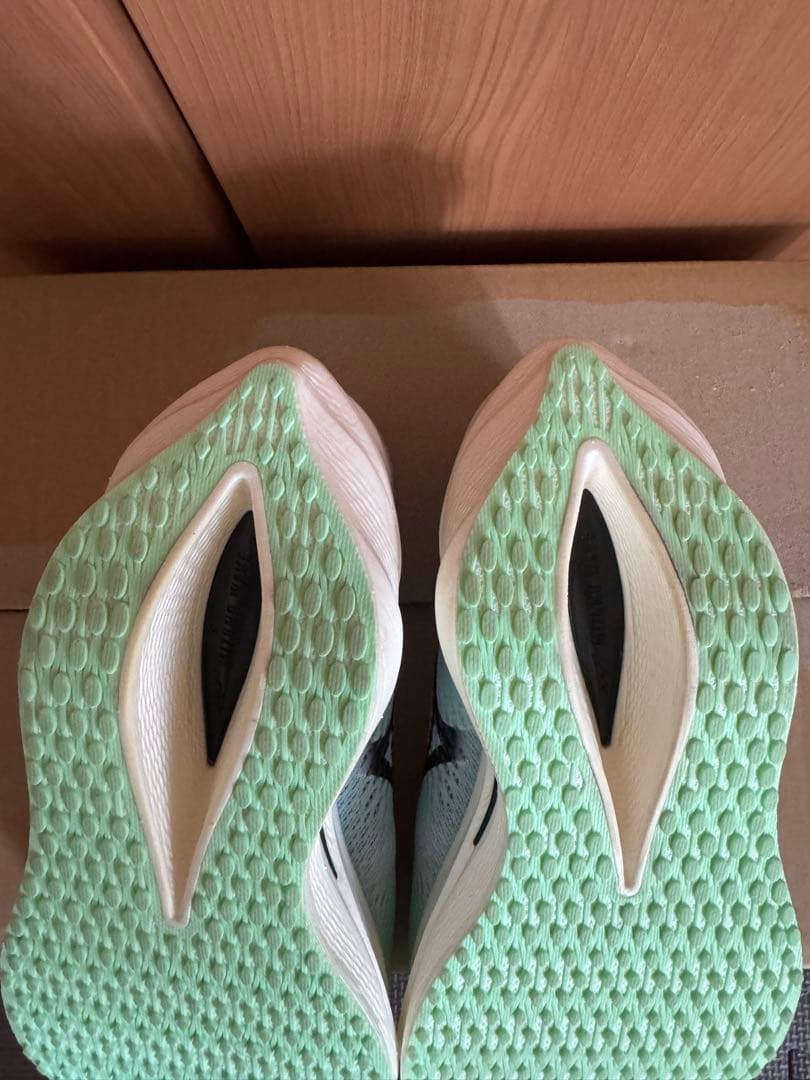 【MIZUNO】ウェーブリベリオンプロ（26.5cm）