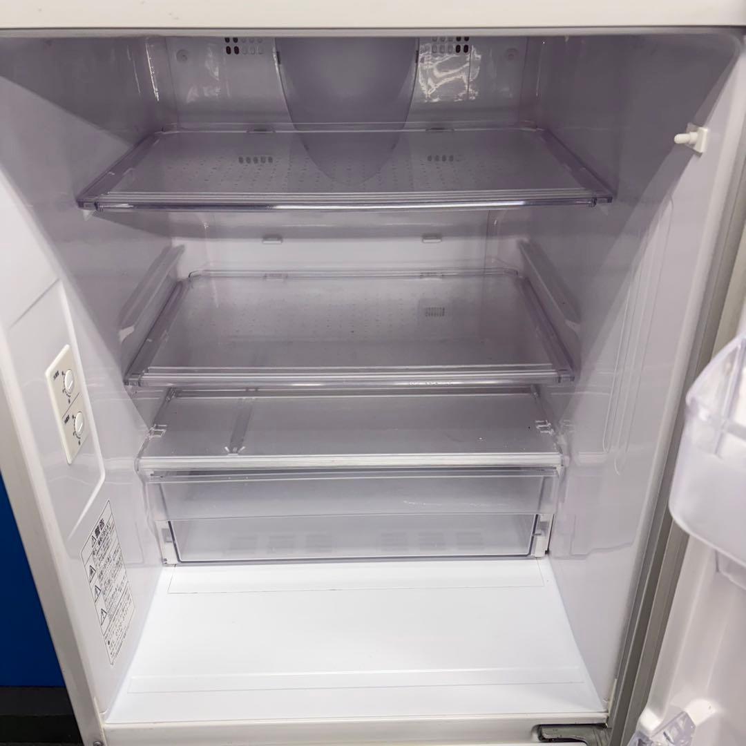 703 冷蔵庫　大型　中型　小型　右開き　格安　半年保証付　洗濯機も有　極美品