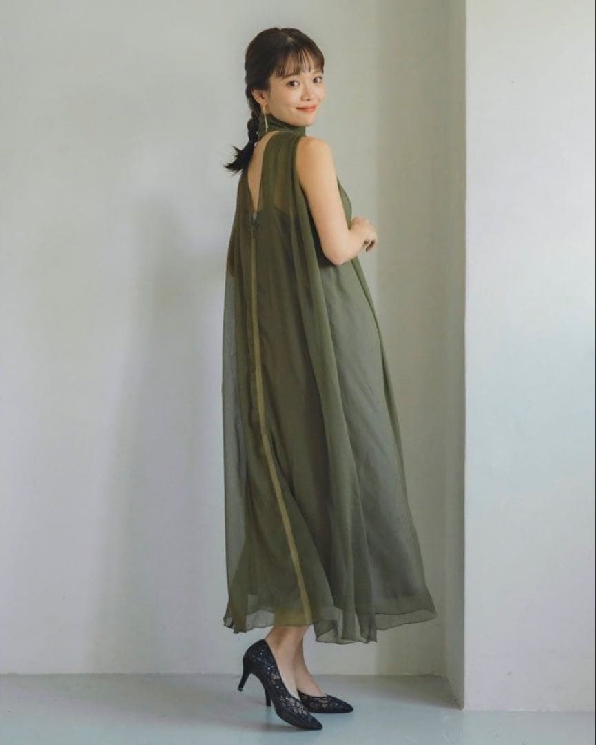 【幻の完売商品！着用１回】pinue ピヌエ シフォンドレス オリーブグリーン